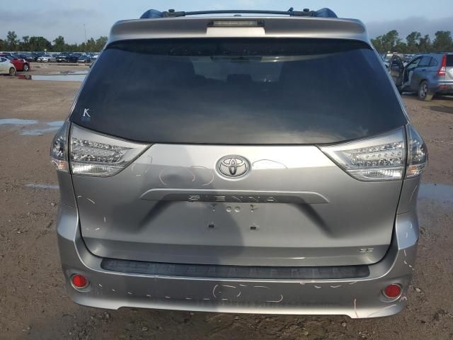 2011 Toyota Sienna Sport