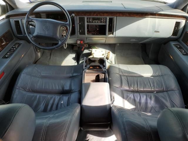 1995 Cadillac Fleetwood Base