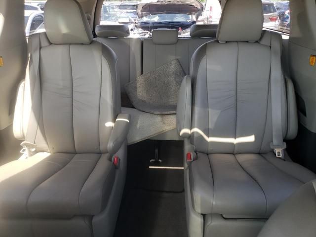 2011 Toyota Sienna XLE