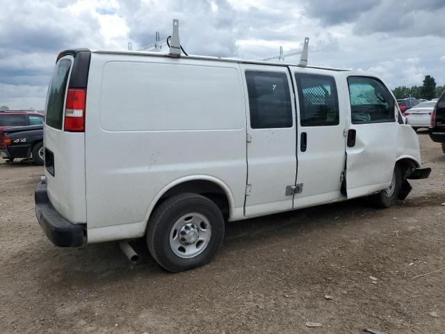 2016 Chevrolet Express G2500