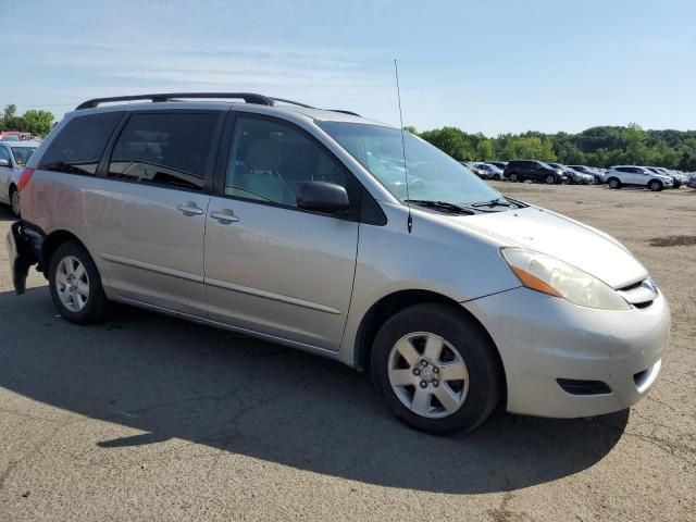 2009 Toyota Sienna CE