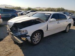 Vehiculos salvage en venta de Copart Las Vegas, NV: 2011 Lincoln Town Car Signature Limited