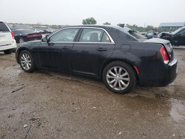 2018 Chrysler 300 Touring