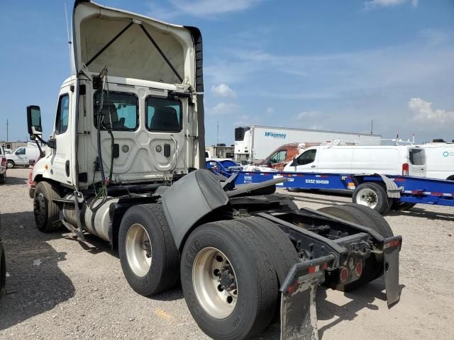 2017 Freightliner Cascadia 125