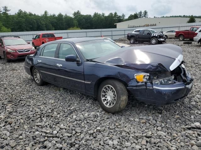 2001 Lincoln Town Car Signature