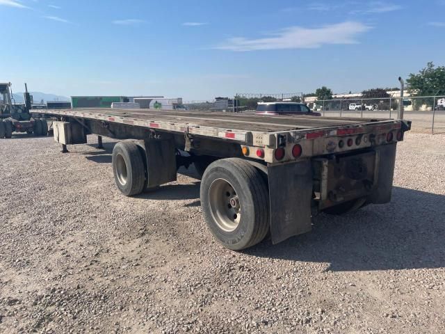 2000 Utility 48FLATBED