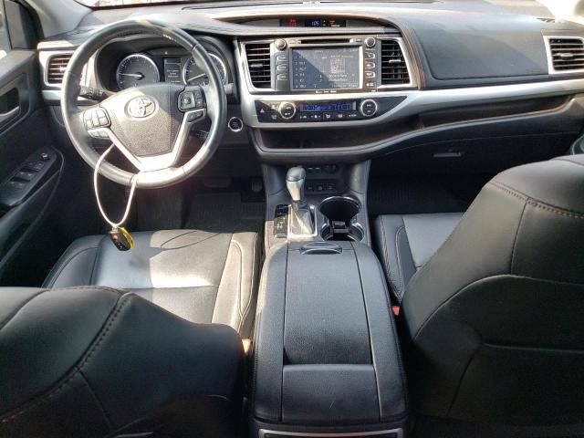 2019 Toyota Highlander SE