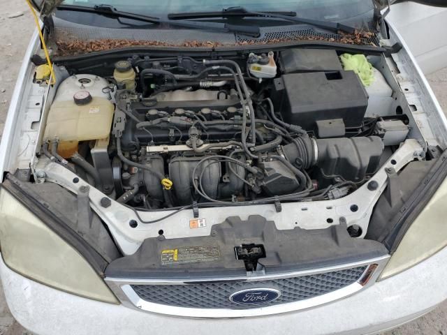 2005 Ford Focus ZX4