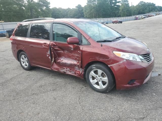 2014 Toyota Sienna LE