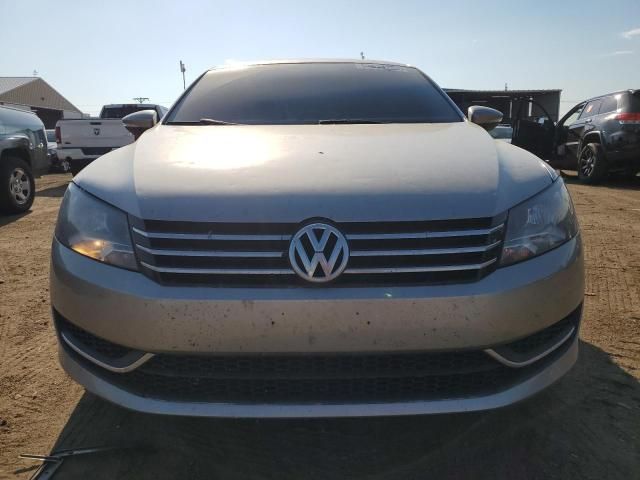 2012 Volkswagen Passat SE