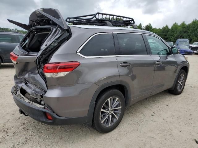 2018 Toyota Highlander SE