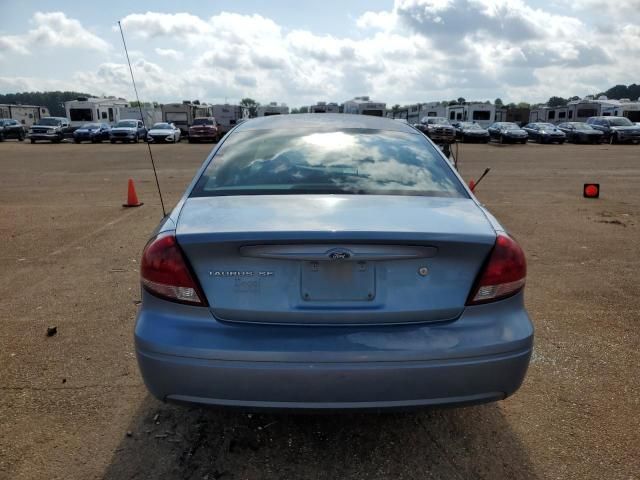 2005 Ford Taurus SE