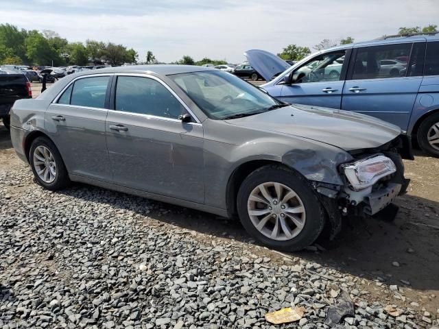 2019 Chrysler 300 Touring