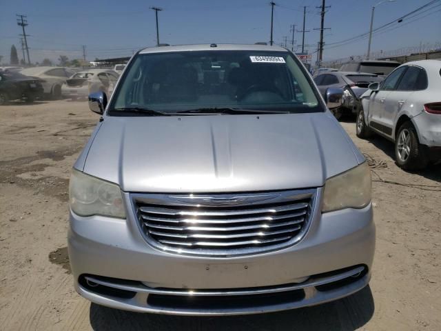 2011 Chrysler Town & Country Touring L