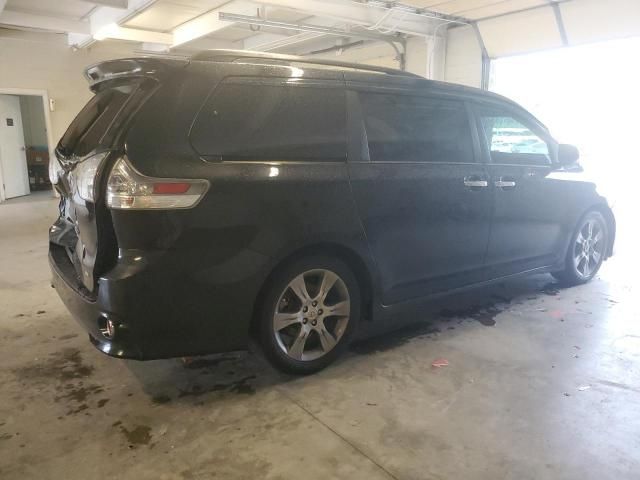 2014 Toyota Sienna Sport