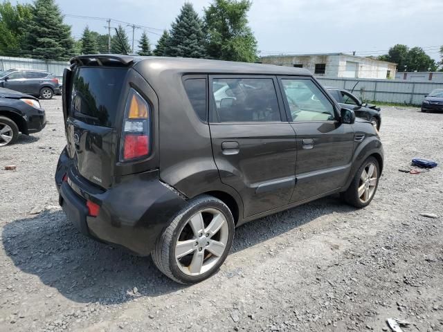 2010 KIA Soul +