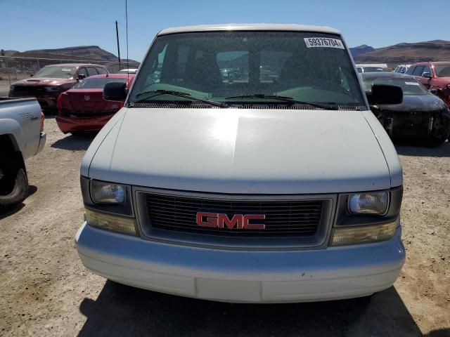 2004 GMC Safari XT