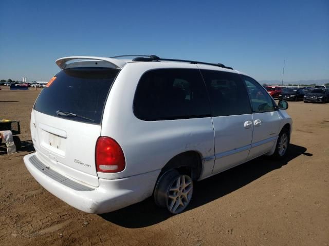 2000 Dodge Grand Caravan SE