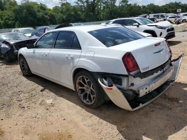 2018 Chrysler 300 Touring