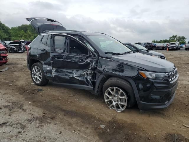 2024 Jeep Compass Latitude LUX