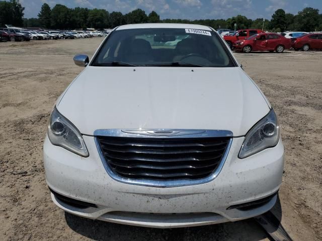 2013 Chrysler 200 Limited