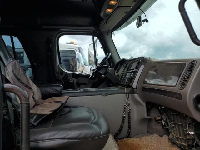 2009 Freightliner Sport Chassis 106