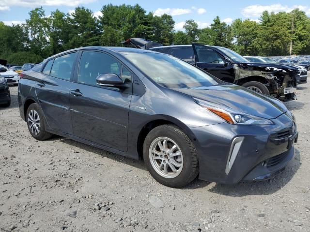 2022 Toyota Prius LE