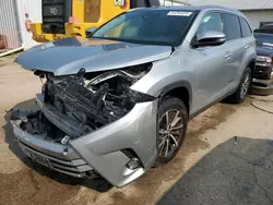 Salvage cars for sale at Pekin, IL auction: 2019 Toyota Highlander SE