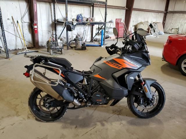 2022 KTM 1290 Super Adventure S