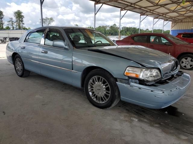 2010 Lincoln Town Car Signature Limited