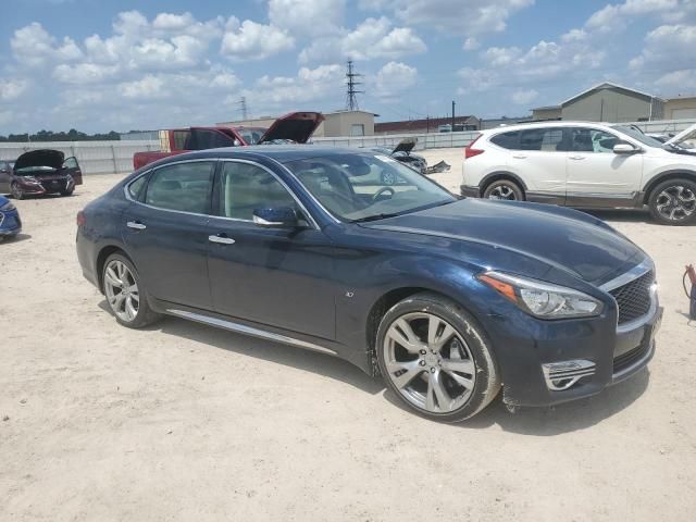 2015 Infiniti Q70 3.7