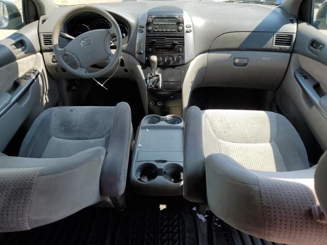 2008 Toyota Sienna CE