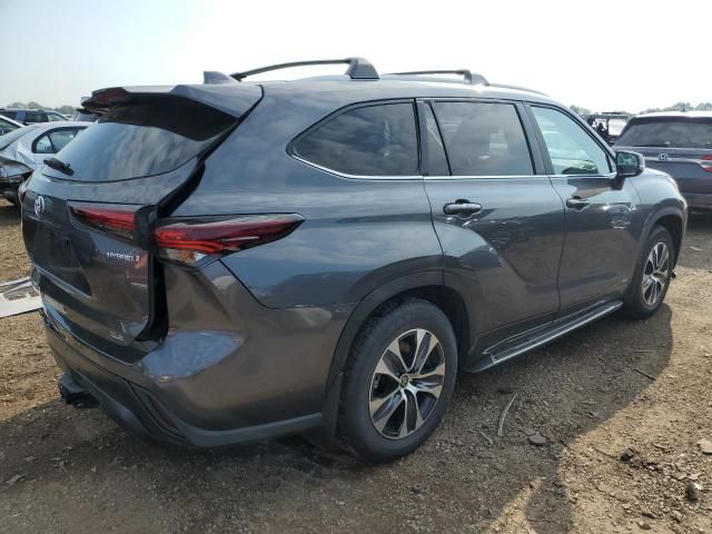 2024 Toyota Highlander Hybrid XLE