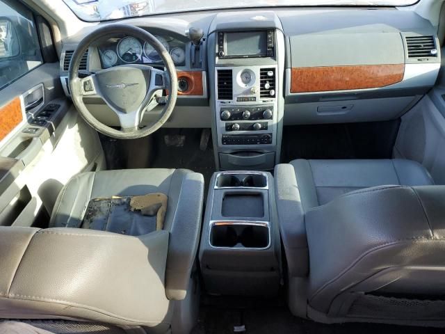 2009 Chrysler Town & Country Touring