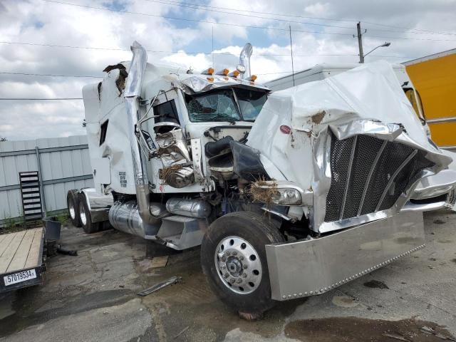 2017 Peterbilt 389