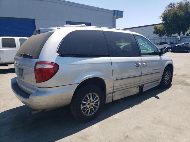 2002 Chrysler Town & Country Limited