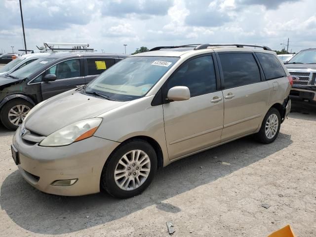 2009 Toyota Sienna XLE