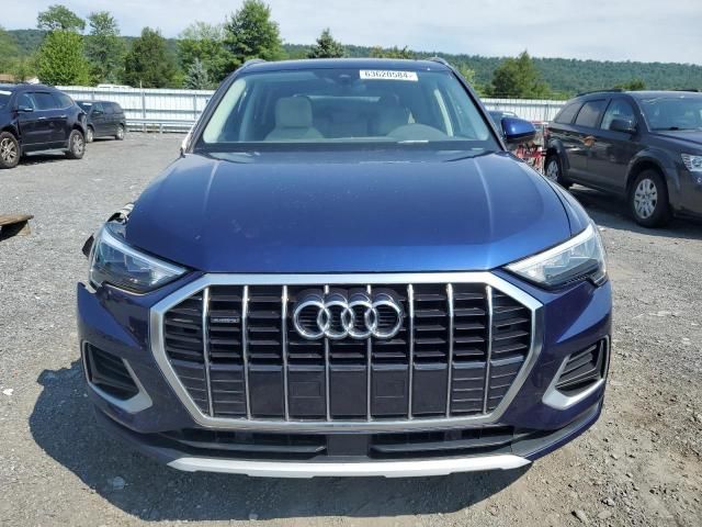 2022 Audi Q3 Premium 40