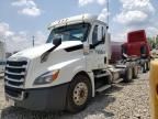 2020 Freightliner Cascadia 126