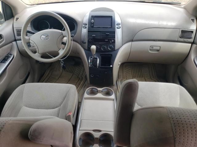 2006 Toyota Sienna CE