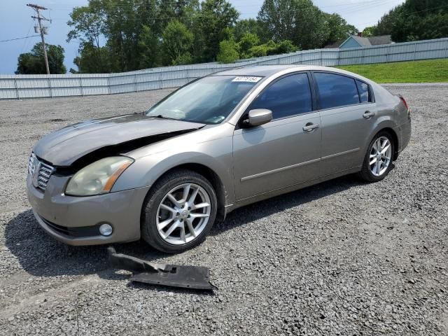 2004 Nissan Maxima SE