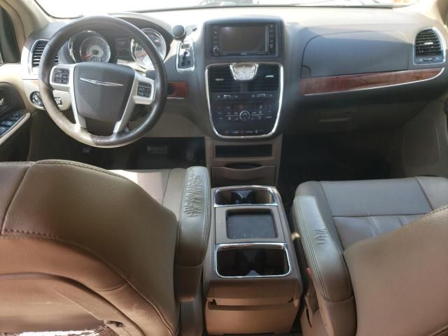 2015 Chrysler Town & Country Touring