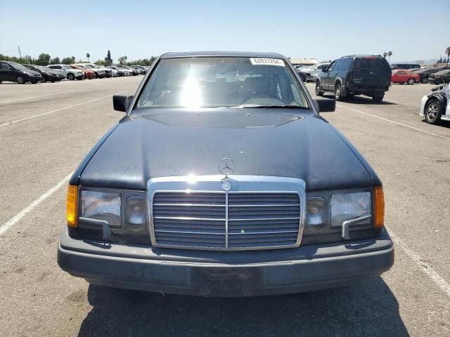 1987 Mercedes-Benz 300 E