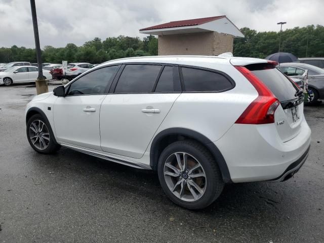 2015 Volvo V60 Cross Country Premier