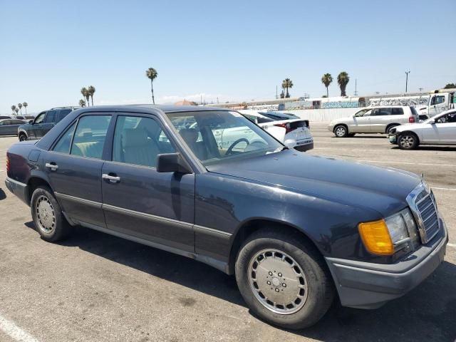 1987 Mercedes-Benz 300 E