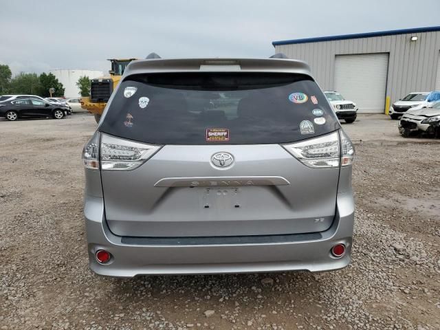 2013 Toyota Sienna Sport