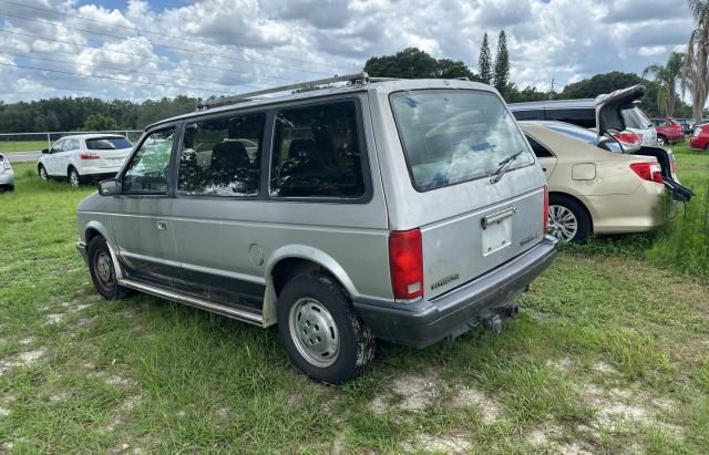 1990 Plymouth Voyager LE