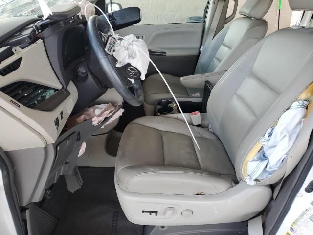 2015 Toyota Sienna XLE