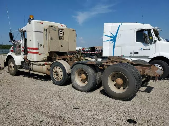 2013 Kenworth Construction T800