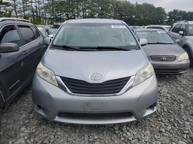 2011 Toyota Sienna LE